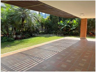 Casa de 3 alcobas en venta en Poblado La Calera, Medellín, 416 m² · foto 6 de 15