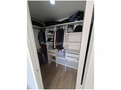Apartamento en venta en El Poblado El Tesoro, Medellín · foto 17 de 18