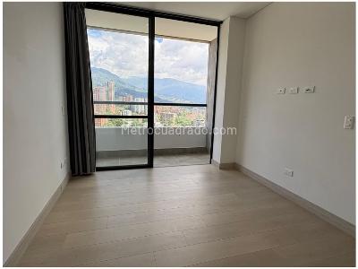 Apartamento de 2 alcobas en venta en El Poblado, Medellín, 61 m² · foto 5 de 12
