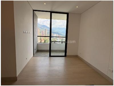 Apartamento de 2 alcobas en venta en El Poblado, Medellín, 61 m² · foto 8 de 12