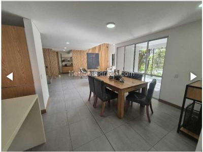 Casa de 3 alcobas en venta en El Poblado, Medellín, 620 m² · foto 10 de 20