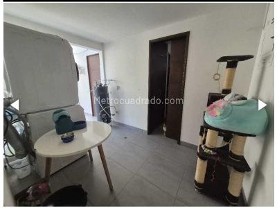 Casa de 3 alcobas en venta en El Poblado, Medellín, 620 m² · foto 13 de 20