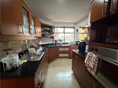Apartamento de 3 alcobas en venta en El Poblado, Medellín, 156 m² · foto 8 de 20