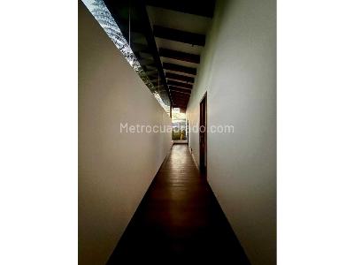 Casa de 5 alcobas en venta en El Poblado, Medellín, 480 m² · foto 10 de 12