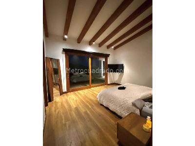 Casa de 5 alcobas en venta en El Poblado, Medellín, 480 m² · foto 2 de 12