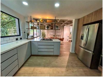Apartamento de 3 alcobas en venta en Poblado El Campestre, Medellín, 262 m² · foto 17 de 18