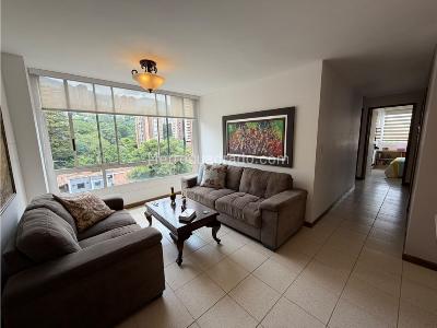 Apartamento de 3 alcobas en venta en Poblado Vizcaya, Medellín, 86 m² · foto 2 de 20