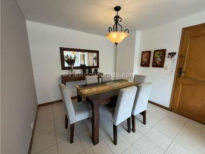 Apartamento de 3 alcobas en venta en Poblado Vizcaya, Medellín, 86 m² · foto 5 de 20