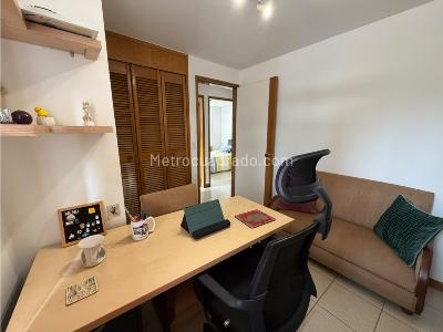 Apartamento de 3 alcobas en venta en Poblado Vizcaya, Medellín, 86 m² · foto 19 de 20