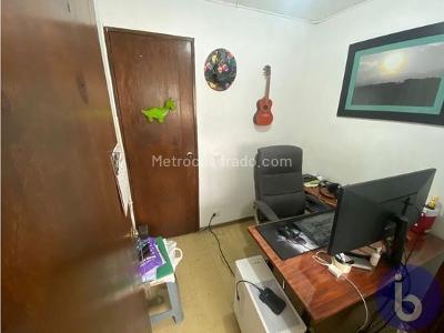 Apartamento de 3 alcobas en venta en Versalles, Cali, 152 m² · foto 5 de 9