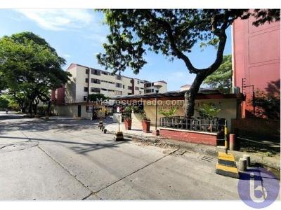 Apartamento de 3 alcobas en venta en El Limonar, Cali, 58 m² · foto 2 de 14