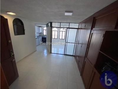 Apartamento en venta en Vipasa, Cali · foto 4 de 10