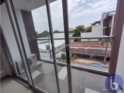 Apartamento de 2 alcobas en venta en Ciudad Jardin, Cali, 76 m² · foto 5 de 13