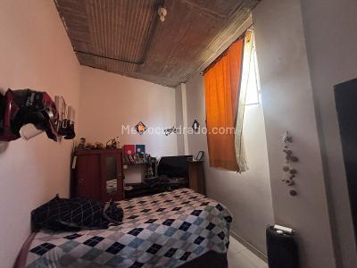 Casa de 5 alcobas en venta en Santa Paz, Bogotá, 621 m² · foto 5 de 20