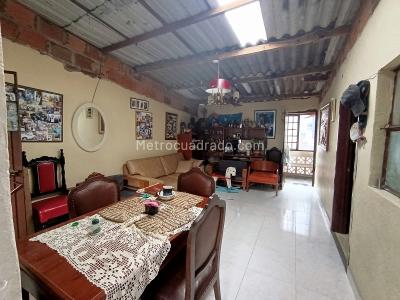 Casa de 5 alcobas en venta en Lijaca, Bogotá, 469 m² · foto 15 de 20