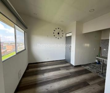 Apartamento de 3 alcobas en venta en Planadas Mosquera, Mosquera, 52 m² · foto 4 de 11