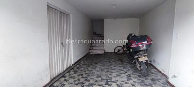 Casa de 5 alcobas en venta en Carvajal, Bogotá, 525 m² · foto 4 de 15