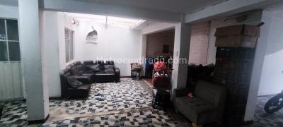 Casa de 5 alcobas en venta en Carvajal, Bogotá, 525 m² · foto 10 de 15