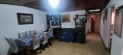 Casa de 5 alcobas en venta en Carvajal, Bogotá, 525 m² · foto 13 de 15