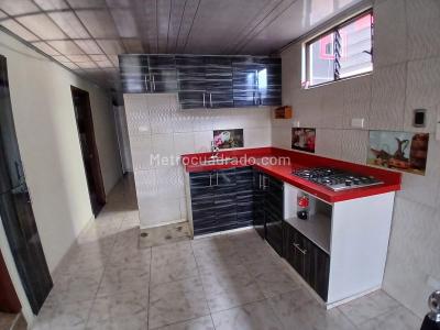 Casa de 5 alcobas en venta en Las Delicias, Bogotá, 253 m² · foto 14 de 15