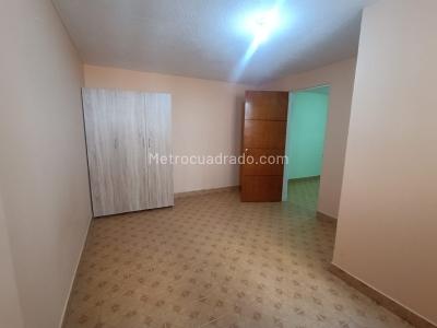 Casa de 5 alcobas en venta en Flandes Fontibon, Bogotá, 200 m² · foto 6 de 13