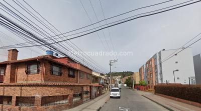 Casa de 5 alcobas en venta en La Campiña, Bogotá, 326 m² · foto 4 de 10