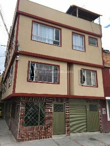 Casa de 5 alcobas en venta en Lijaca, Bogotá, 283 m² · foto 2 de 16