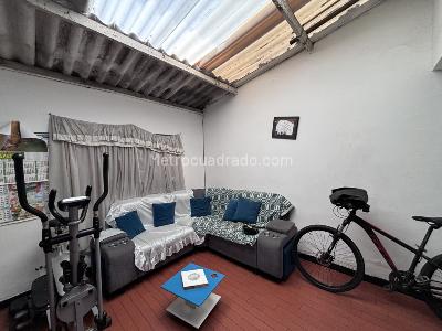 Casa de 5 alcobas en venta en Venecia, Bogotá, 250 m² · foto 2 de 19