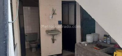 Casa de 5 alcobas en venta en Class, Bogotá, 220 m² · foto 2 de 11