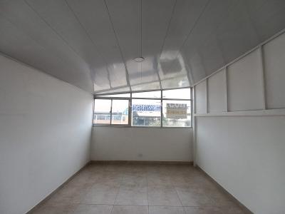 Casa de 5 alcobas en venta en El Nogal, Soacha, 242 m² · foto 2 de 20
