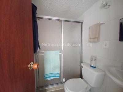 Casa de 5 alcobas en venta en El Nogal, Soacha, 242 m² · foto 13 de 20