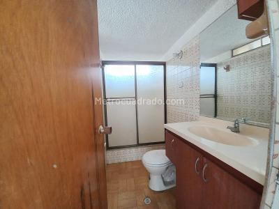 Casa de 5 alcobas en venta en El Nogal, Soacha, 242 m² · foto 16 de 20