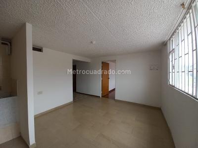 Casa de 5 alcobas en venta en El Nogal, Soacha, 242 m² · foto 17 de 20