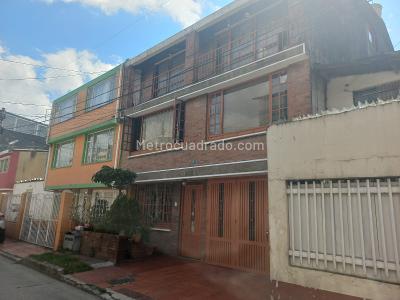 Casa de 5 alcobas en venta en Granada Norte, Bogotá, 391 m² · foto 4 de 20