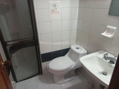 Casa de 5 alcobas en venta en Granada Norte, Bogotá, 391 m² · foto 6 de 20
