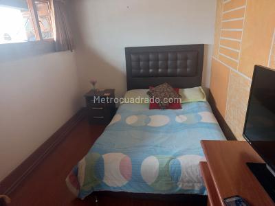 Casa de 5 alcobas en venta en Granada Norte, Bogotá, 391 m² · foto 7 de 20