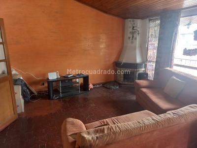 Casa de 5 alcobas en venta en Granada Norte, Bogotá, 391 m² · foto 11 de 20