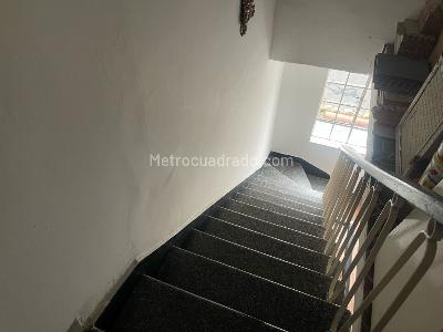 Casa de 5 alcobas en venta en El Recuerdo, Bogotá, 250 m² · foto 11 de 16