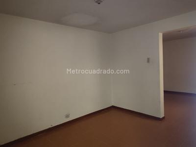 Casa de 5 alcobas en venta en Laureles Bosa, Bogotá, 108 m² · foto 7 de 20