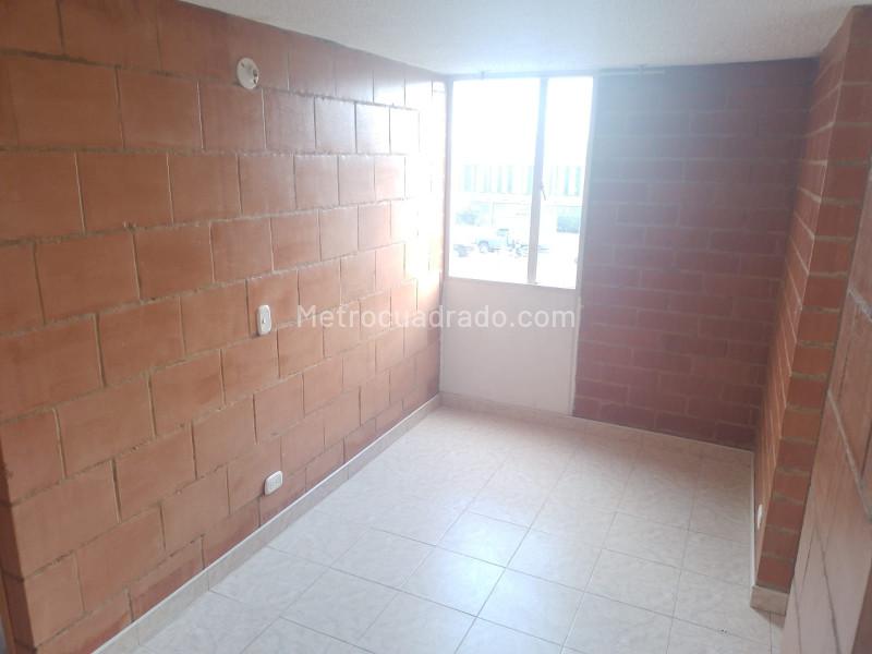 Piso – Soacha, Comuna Soacha Central - Vista 3