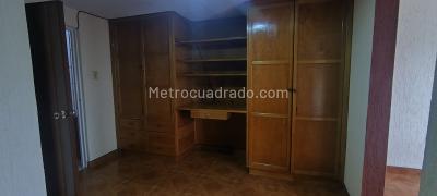 Casa de 5 alcobas en venta en Santa Lucia, Bogotá, 192 m² · foto 5 de 20
