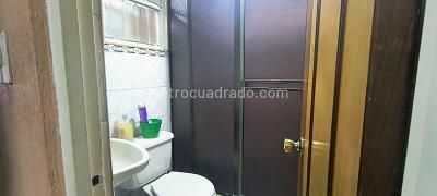 Casa de 5 alcobas en venta en Santa Lucia, Bogotá, 192 m² · foto 13 de 20