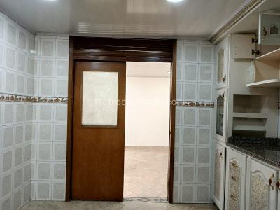 Casa de 3 alcobas en venta en Villa Claudia, Bogotá, 108 m² · foto 2 de 20
