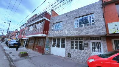 Casa de 5 alcobas en venta en Humberto Valencia, Bogotá, 128 m² · foto 3 de 20