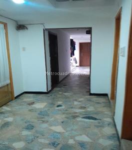 Casa de 5 alcobas en venta en Colonia Oriental, Bogotá, 158 m² · foto 4 de 20