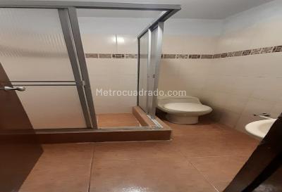 Casa de 5 alcobas en venta en Colonia Oriental, Bogotá, 158 m² · foto 8 de 20