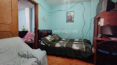 Casa de 5 alcobas en venta en Patio Bonito Ii Sector, Bogotá, 72 m² · foto 3 de 12