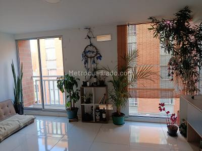 Apartamento de 3 alcobas en venta en Hogares Soacha, Soacha, 64 m² · foto 2 de 17