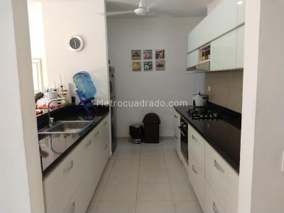 Casa de 4 alcobas en venta en Ricaurte, Girardot, 319 m² · foto 8 de 20