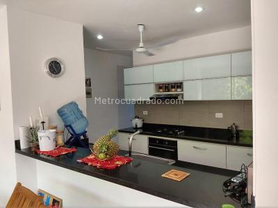 Casa de 4 alcobas en venta en Ricaurte, Girardot, 319 m² · foto 9 de 20